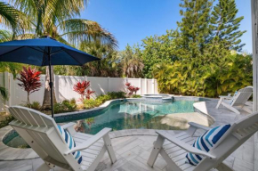 Ocean Star! 7 Bdrms, 7 Baths! Beaches less than 5min walk to beach!